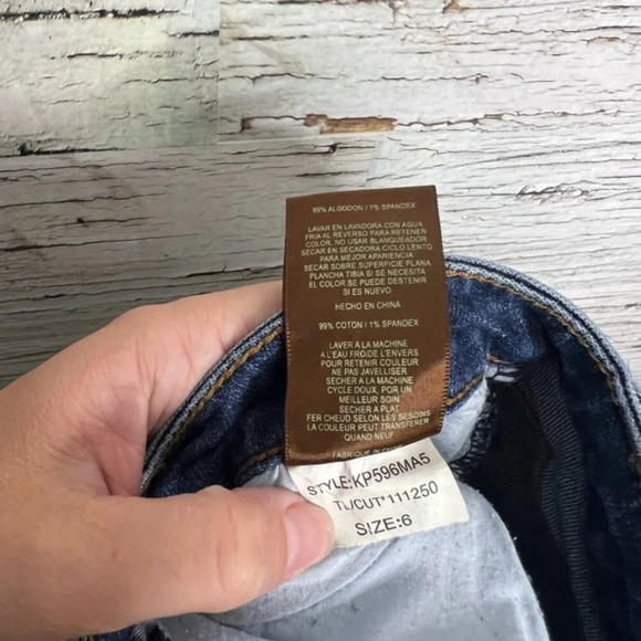 Kut from the kloth  size 6 jeans raw hem - Picture 11 of 11